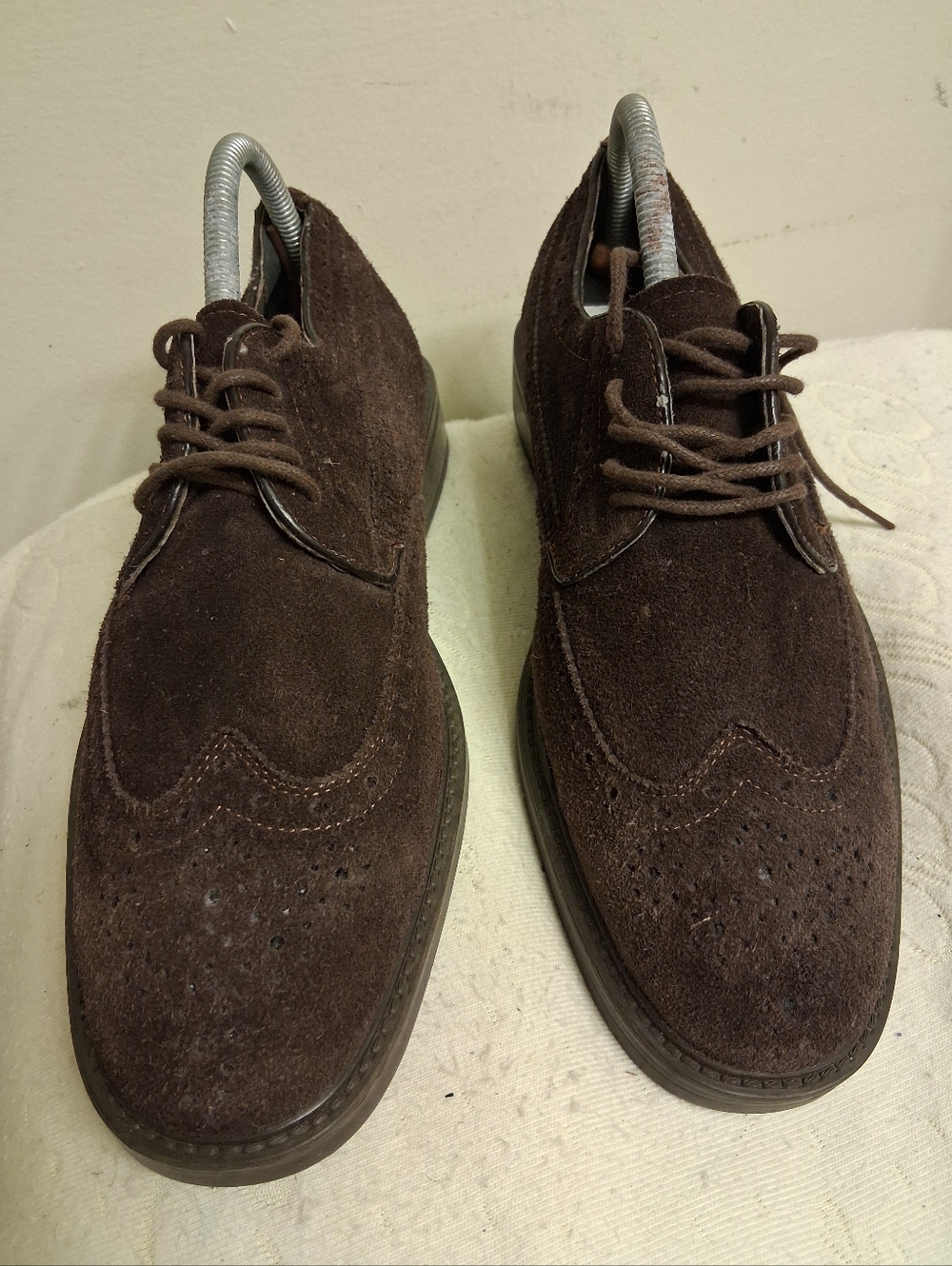 Men's Brown ENGLISH LAUNDRY Suede Wingtip Lace-Up Shoes size 9